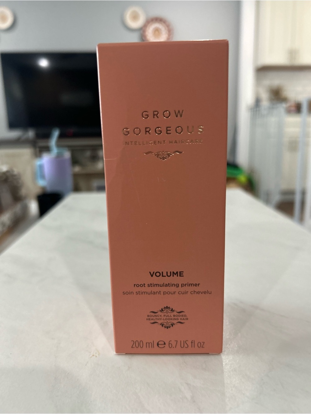 Volume Root Stimulating Primer — Coral Pink